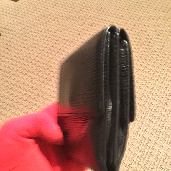 AUTHENTIC LOUIS VUITTON MANS WALLET IN GOOD PRE-LOVED CONDITION. SEE PICTURES. - Picture 10 of 15